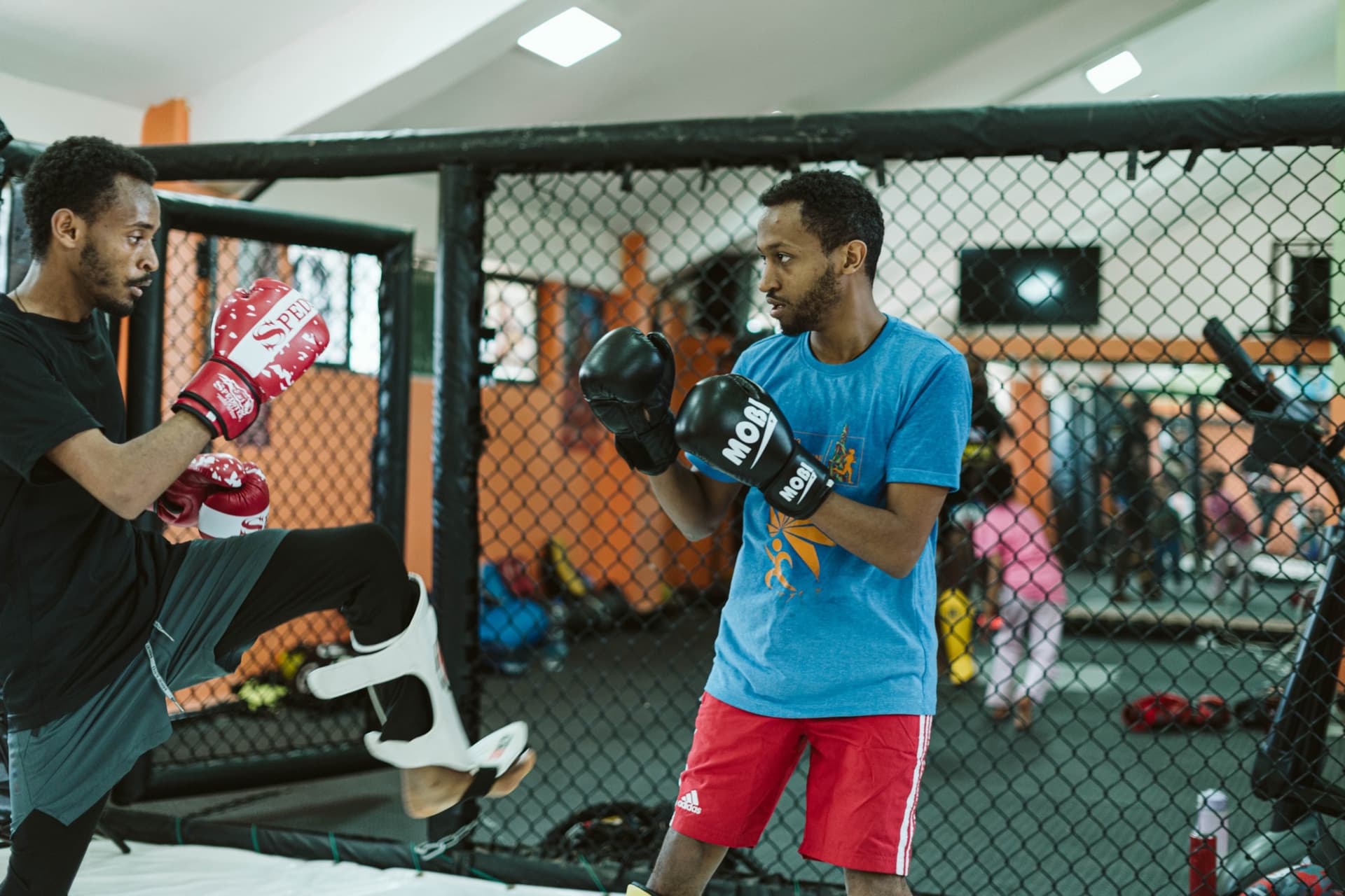 Dawit training Muay Thai